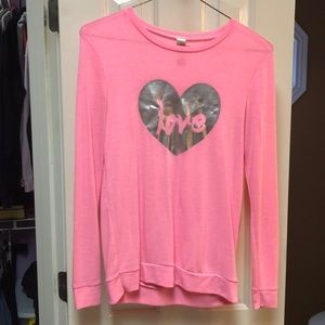 Women’s long sleeve tee